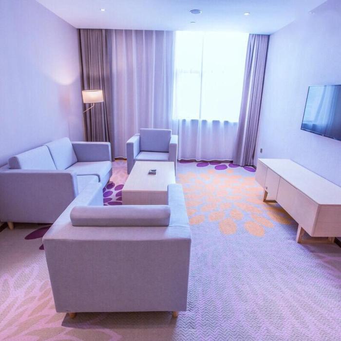 lavande hotel gaozhou xiantai bridge branch