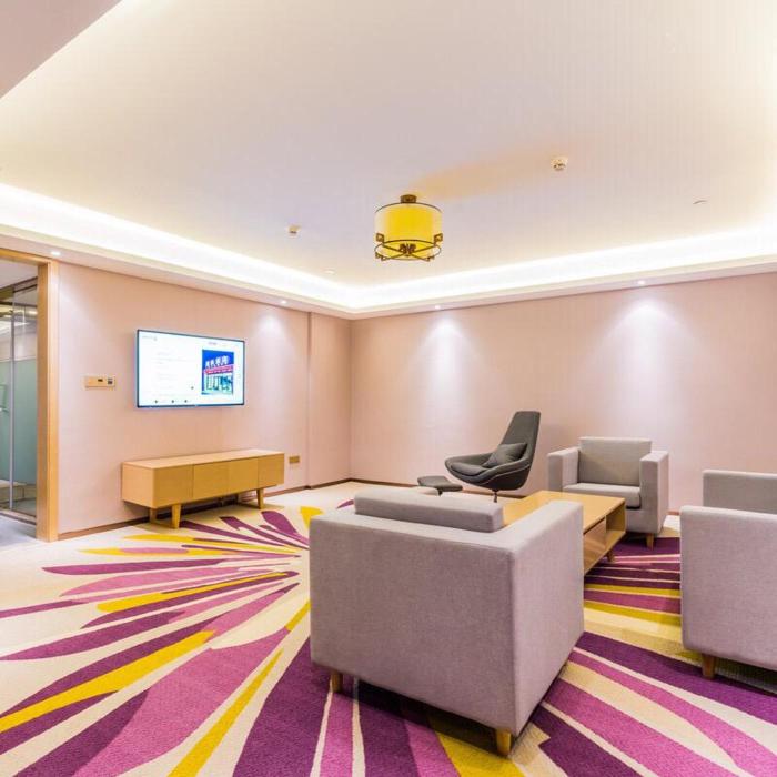 lavande hotel gaozhou xiantai bridge branch