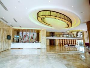 lavande hotel gaozhou xiantai bridge branch