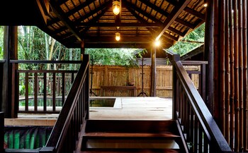 samoeng center