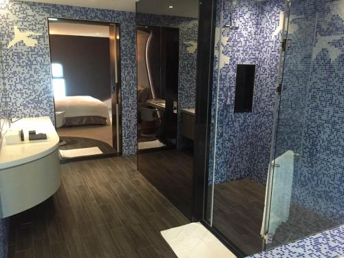 all ur boutique motel xinzhuang branch