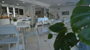 lively hotel