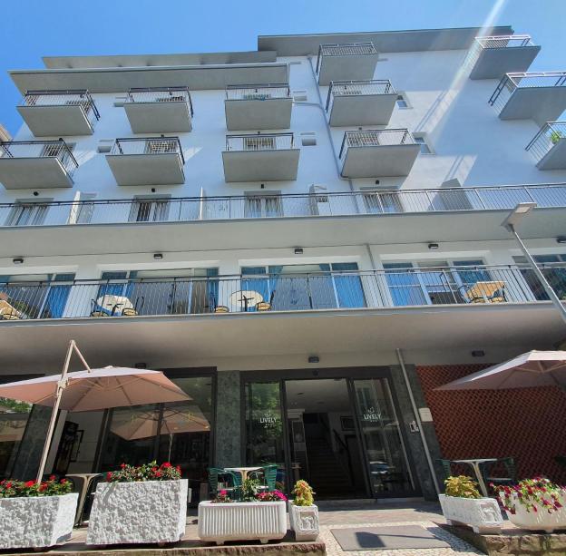 lively hotel