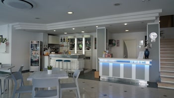 lively hotel