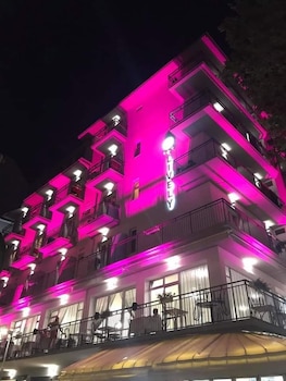lively hotel