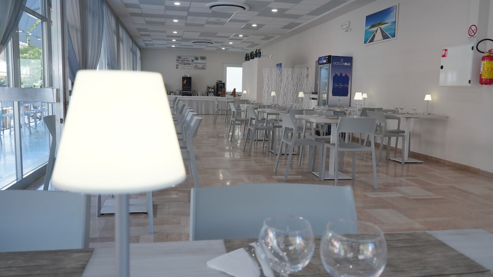 lively hotel