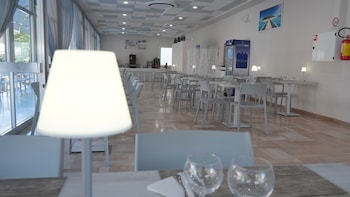 lively hotel