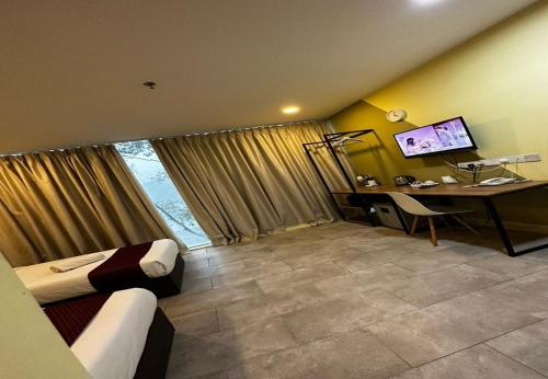 t hotel mont kiara