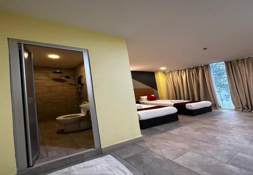 t hotel mont kiara