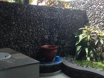 nirarta centre for living awareness