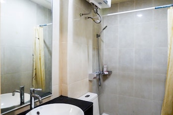 strategic 2br apartment at trillium residence