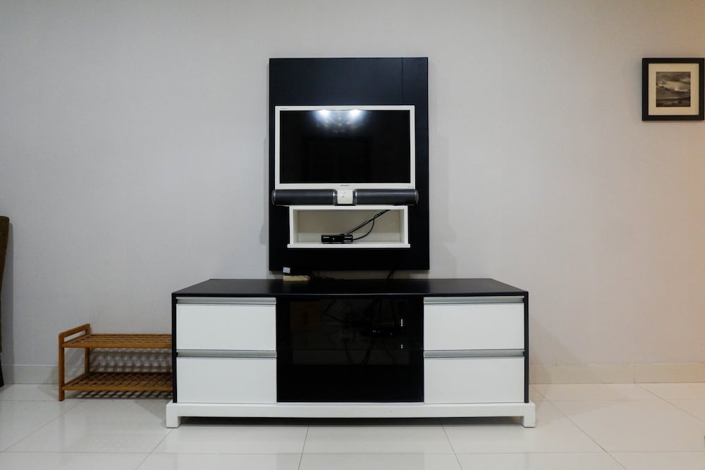 strategic 2br apartment at trillium residence