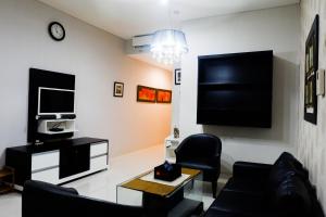 strategic 2br apartment at trillium residence