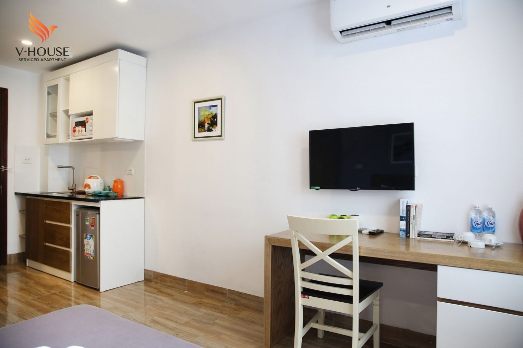 v house 5 serviced apartment