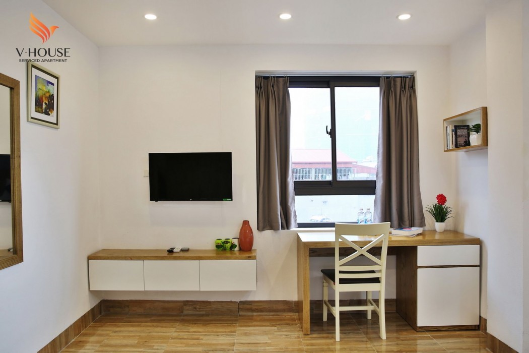 v house 5 serviced apartment