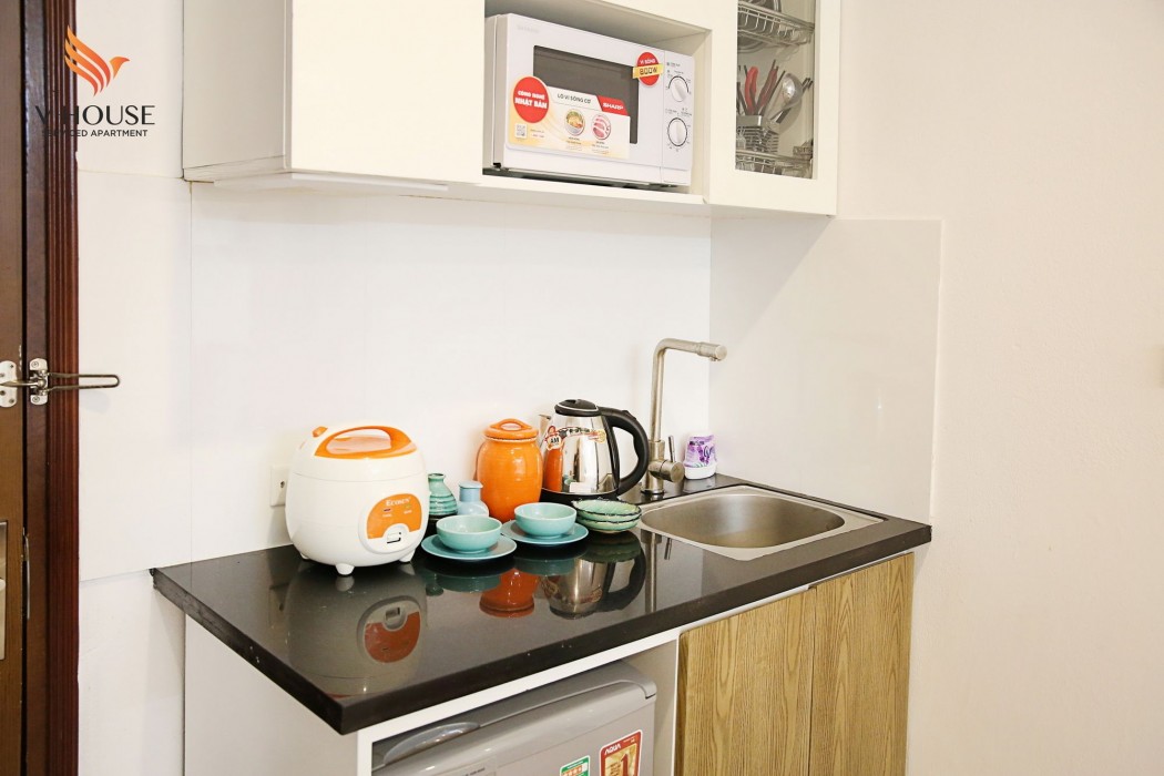 v house 5 serviced apartment