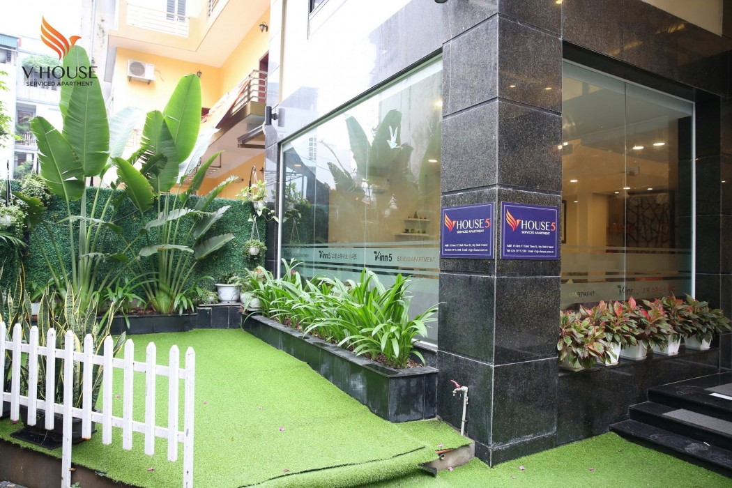 v house 5 serviced apartment
