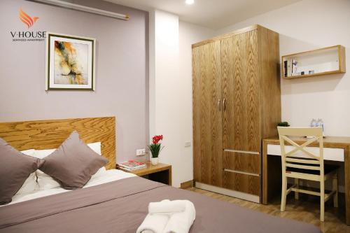 v house 5 serviced apartment
