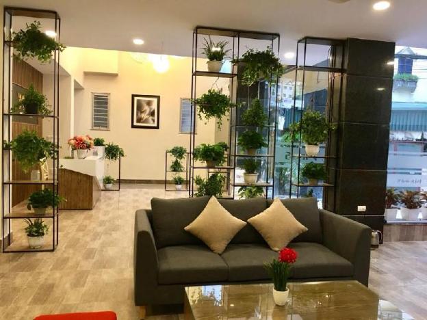v house 5 serviced apartment