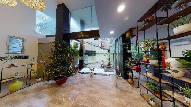 v house 5 serviced apartment
