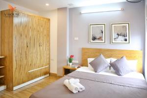 v house 5 serviced apartment