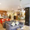 v house 5 serviced apartment