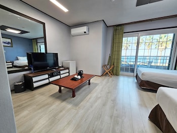 sea cliff hotel jeju