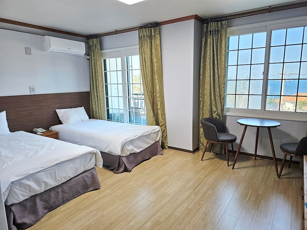 sea cliff hotel jeju