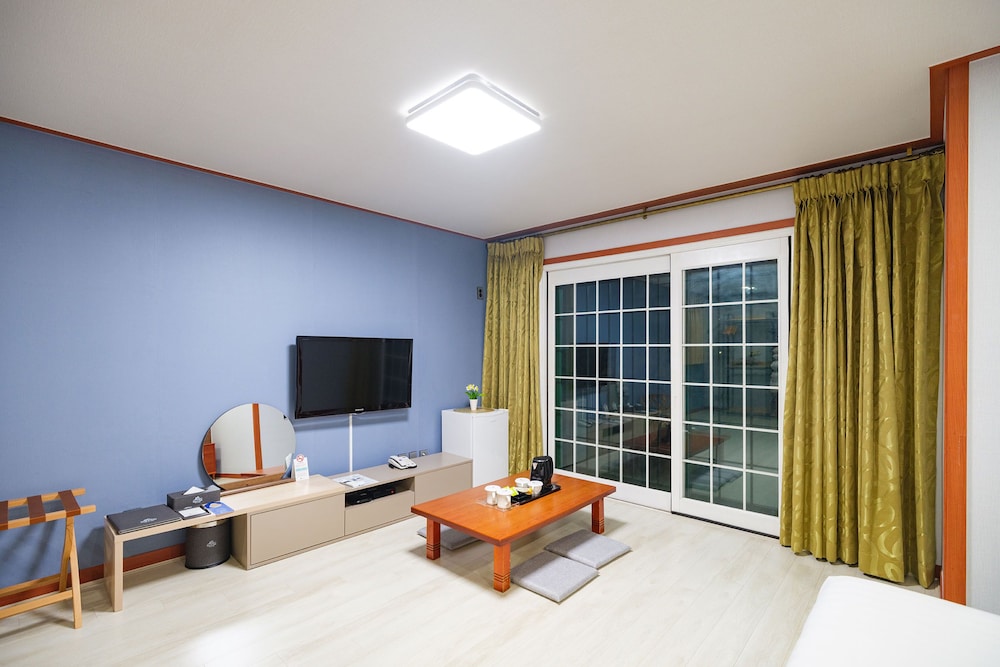 sea cliff hotel jeju