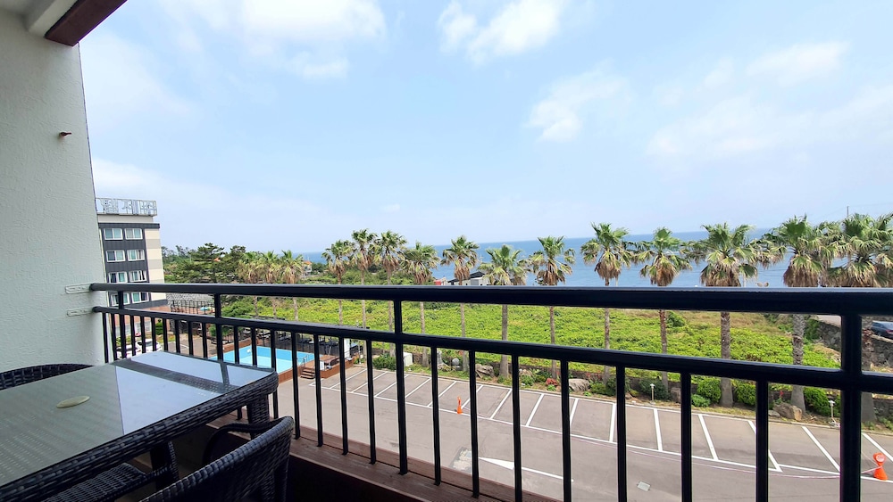 sea cliff hotel jeju
