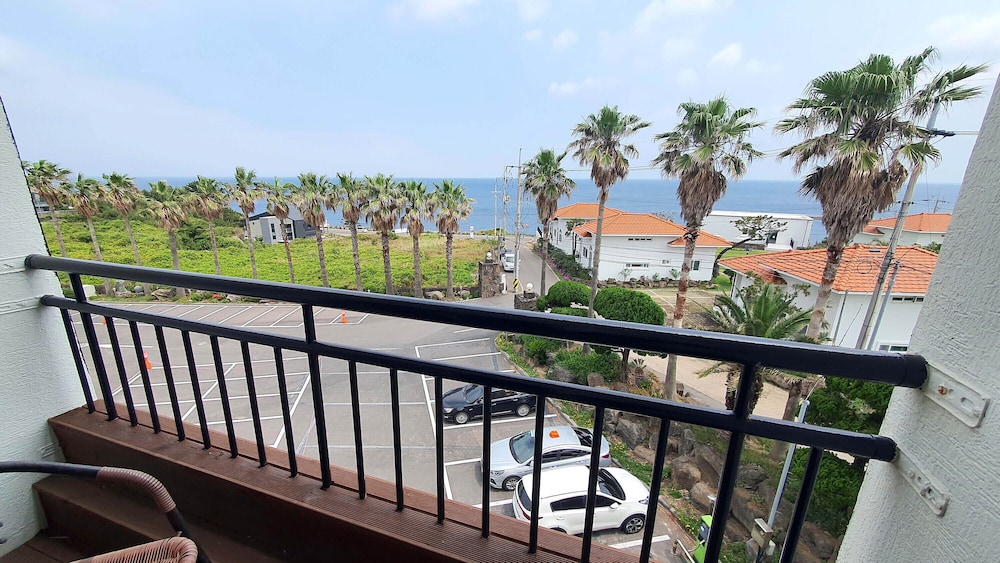 sea cliff hotel jeju