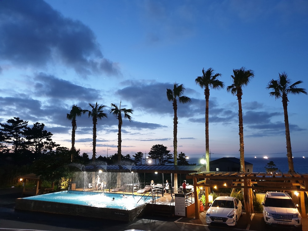 sea cliff hotel jeju