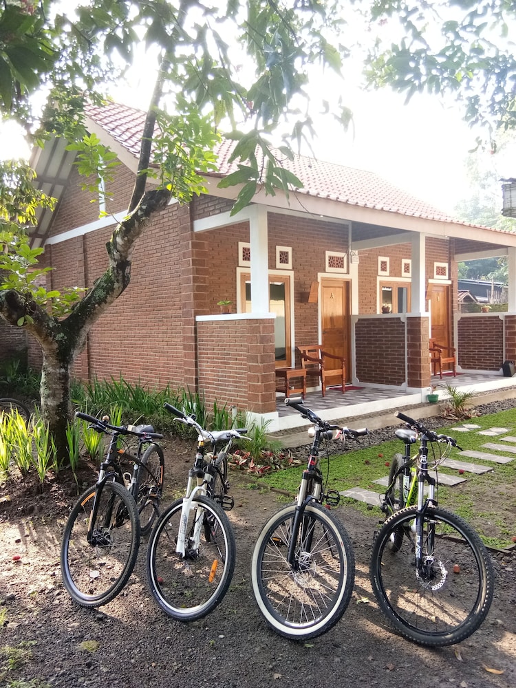 genthong homestay hostel