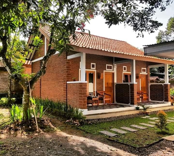 Genthong Homestay - Hostel,,1 star