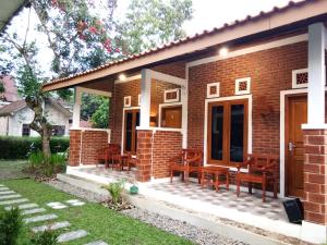 genthong homestay hostel