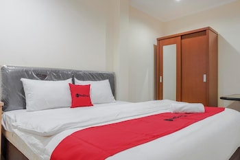 reddoorz jalan biak roxy jakarta