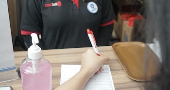 reddoorz jalan biak roxy jakarta