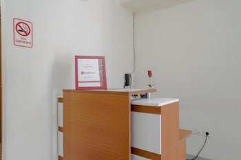 reddoorz jalan biak roxy jakarta