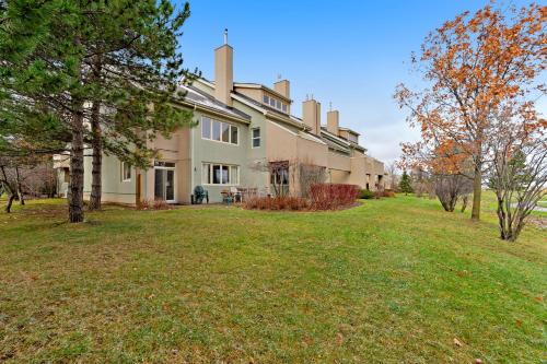 Wintergreen Condos,Owen Sound>>Collingwood,3.5 star