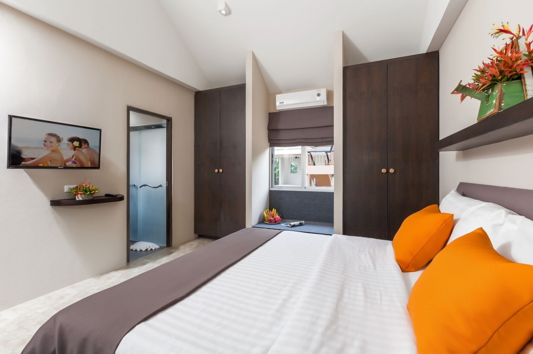 sakoo valley naithon beach