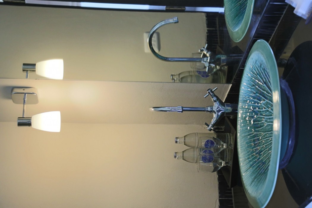 sakoo valley naithon beach