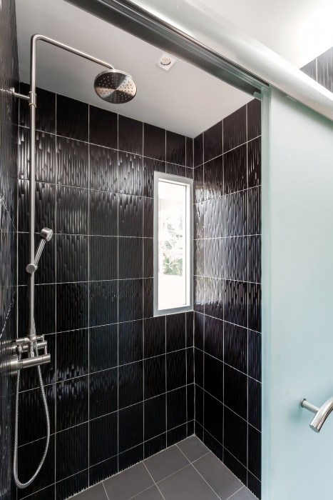 sakoo valley naithon beach