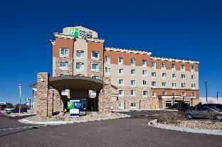 holiday inn express and suites denver east peoria street by ihg