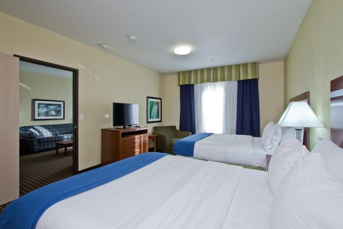 holiday inn express and suites denver east peoria street by ihg