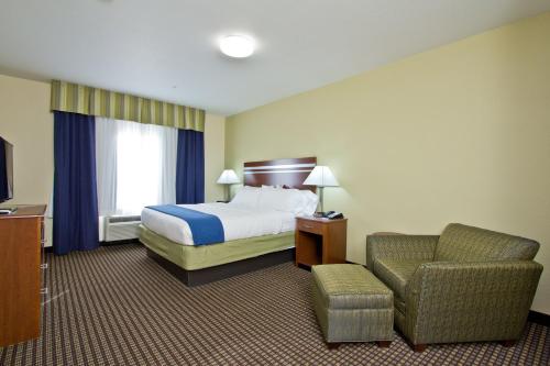 holiday inn express and suites denver east peoria street by ihg