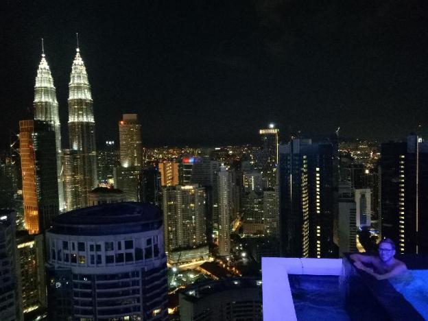 kl platinum suites by snc