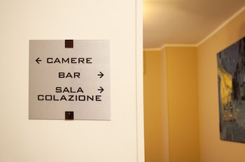 hotel sogni doro airport