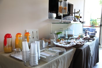 hotel sogni doro airport