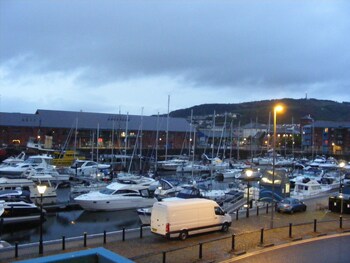 baystays scenic view