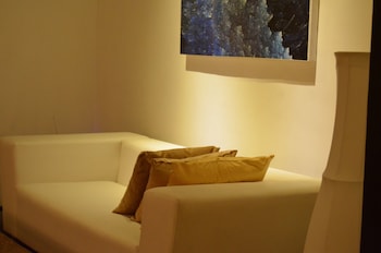 romance valley loversleap cottage